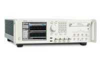 Генератор сигналов Tektronix AWG70001A