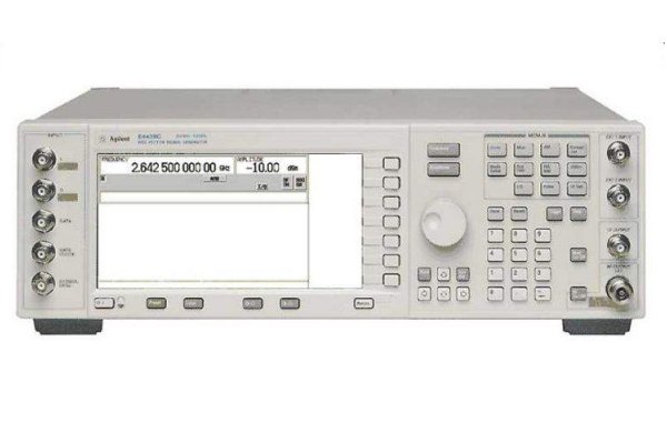 Векторный генератор ВЧ сигналов серии ESG Agilent Technologies E4438C-501