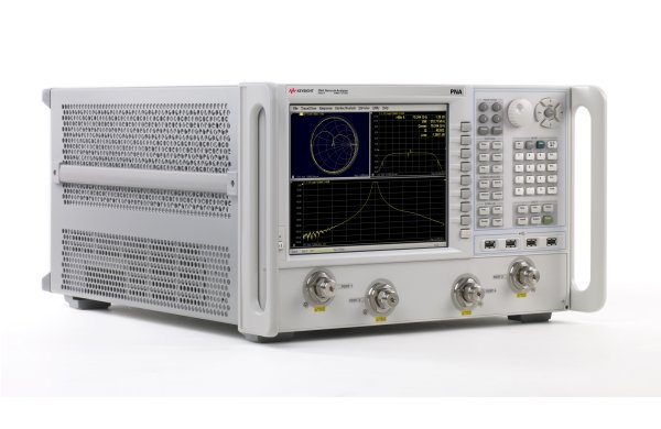 Анализатор цепей Agilent Technologies N5222A