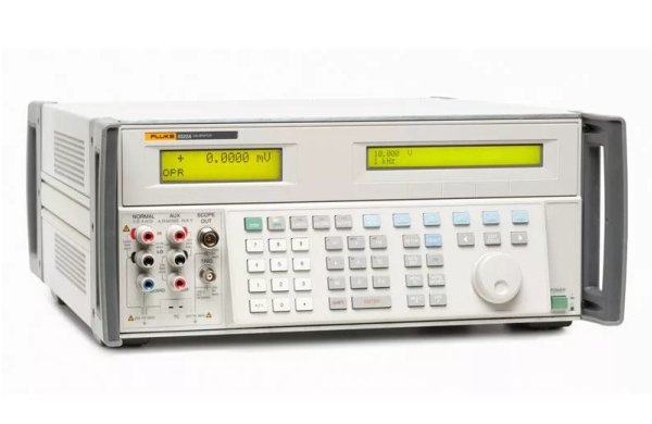 Многоцелевой калибратор Fluke 5522A-PQ/1GHZ